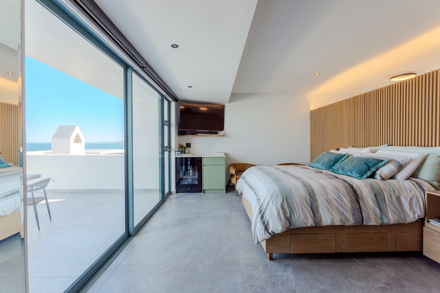 5 Bedroom Property for Sale in Mykonos Western Cape
